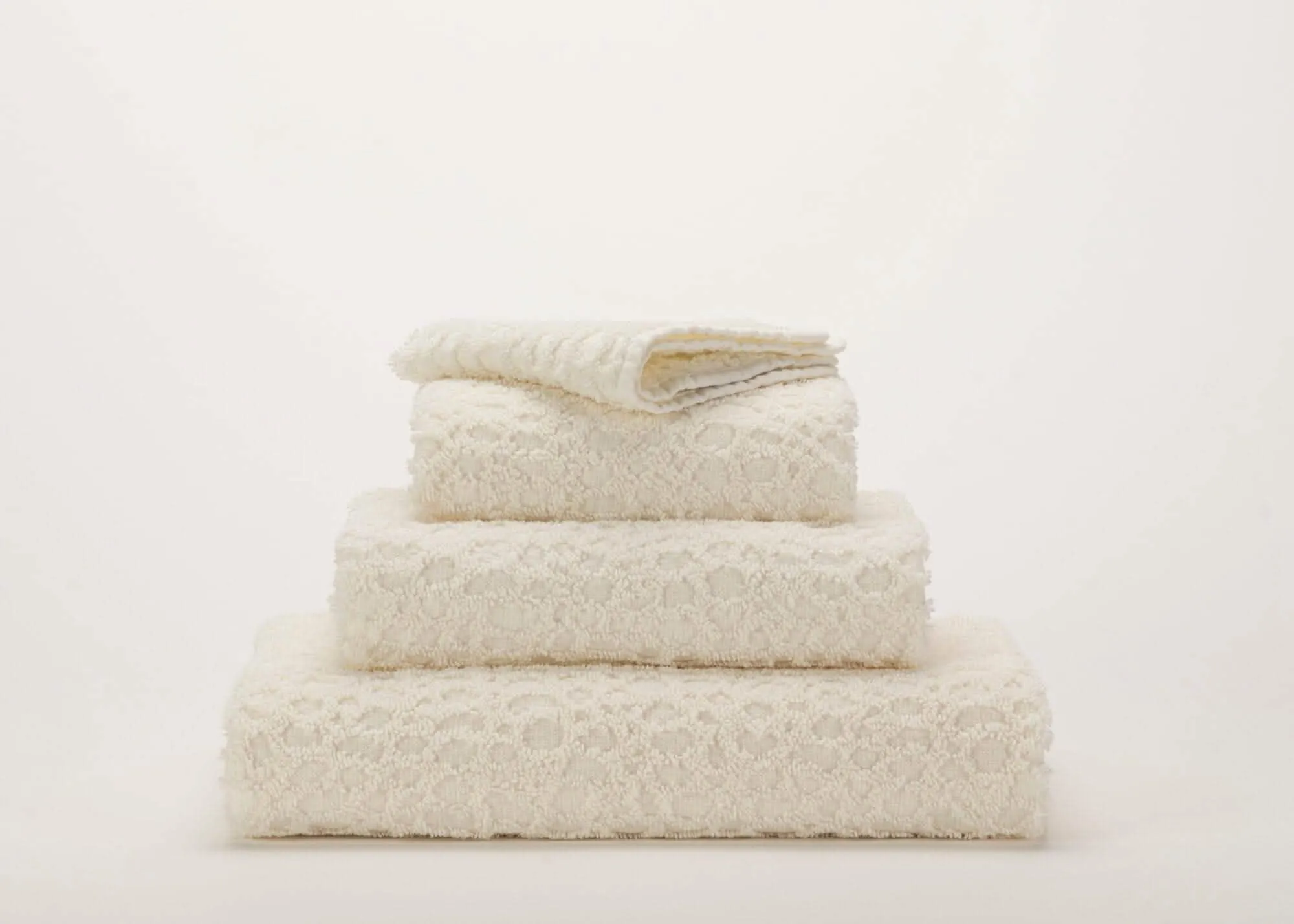 Lodge Pool Towels (39 x 59" | 100 x 150 cm)