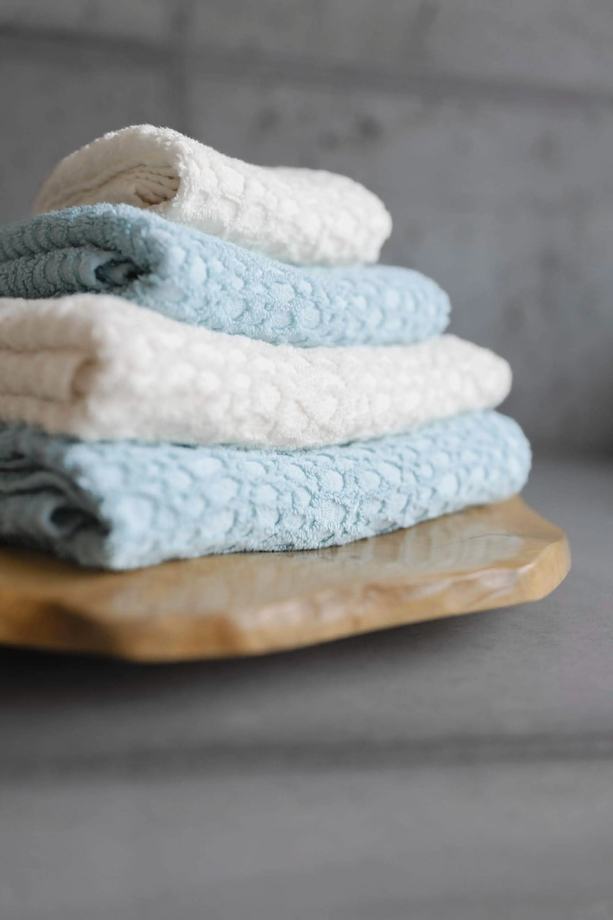 Lodge Pool Towels (39 x 59" | 100 x 150 cm)