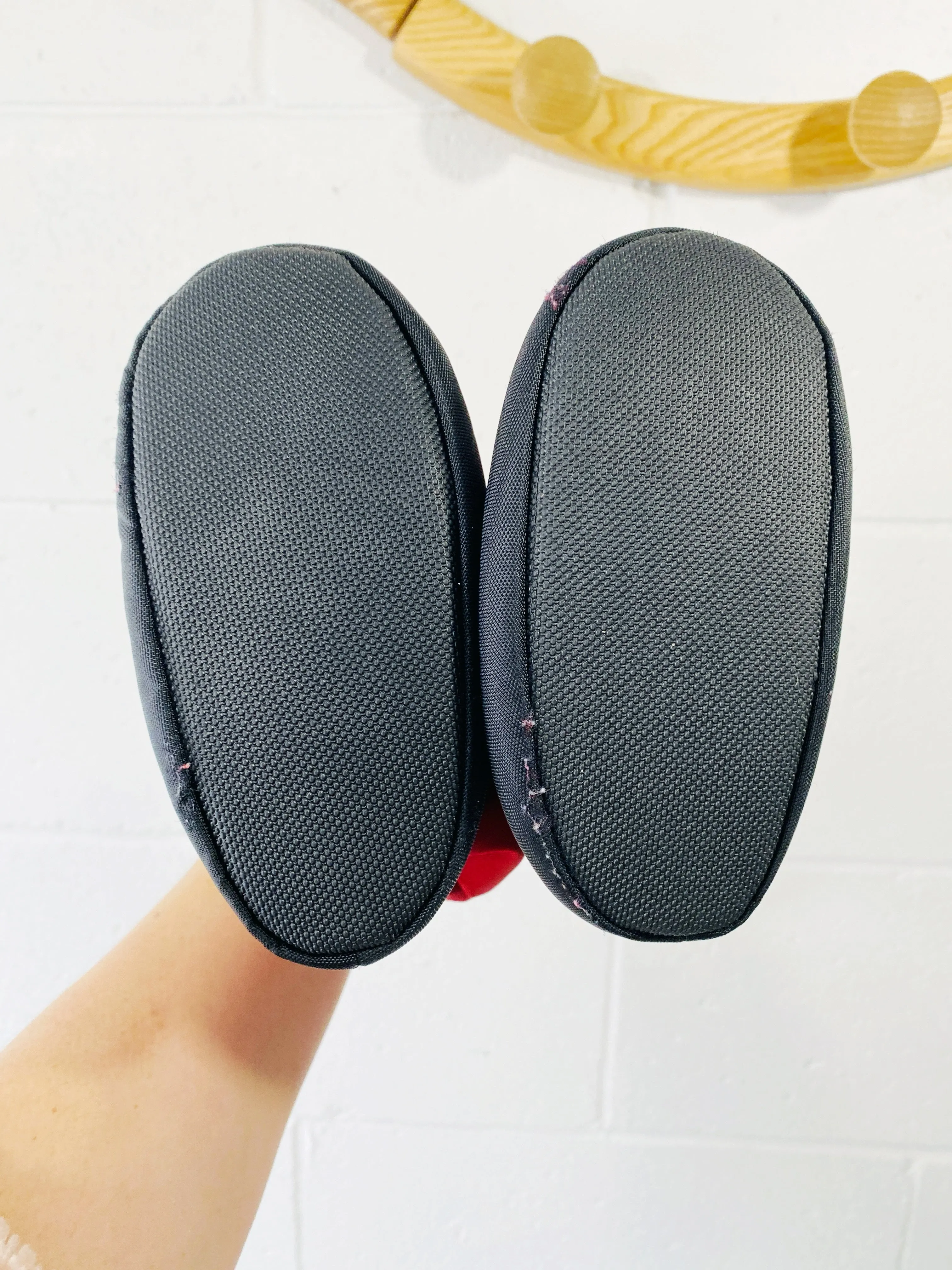 Red Toaster Booties, size 7-9 (MED)